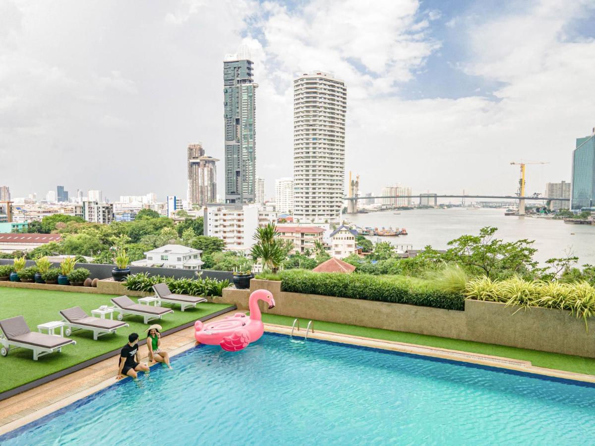 Montien Riverside Hotel Bangkok Exterior photo The River View
